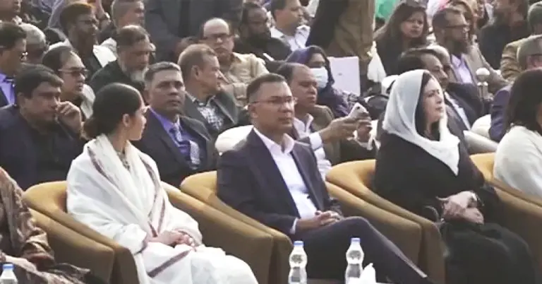 শোকসভায় পরিবারের সঙ্গে তারেক রহমান